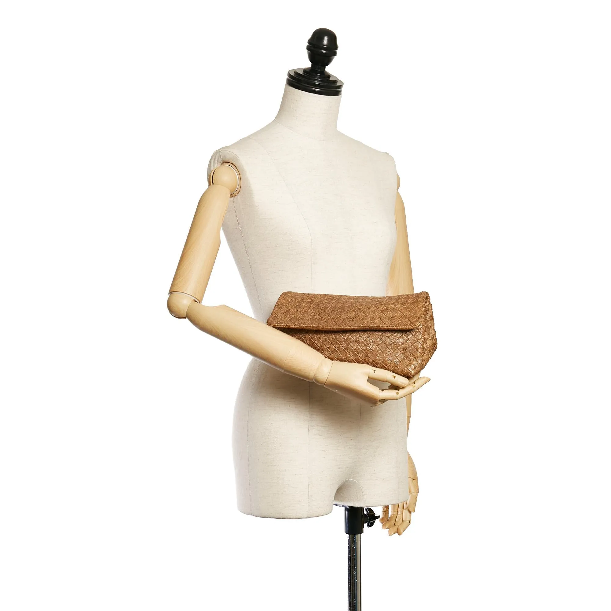 Bottega Veneta Intrecciato Leather Clutch Bag (SHG-29074)