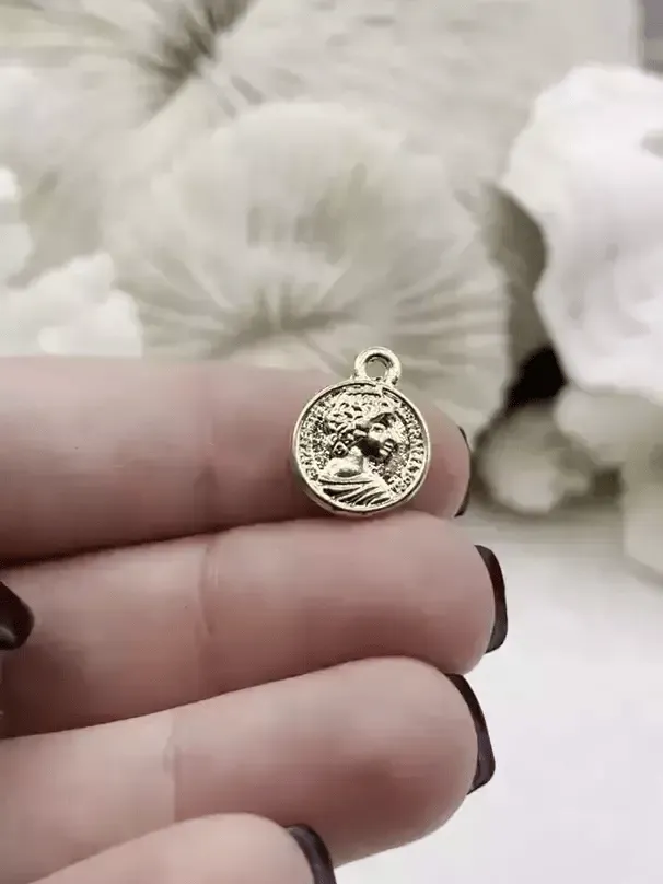 High Quality Brass Charm, Gold Coin Disc Pendant, Small Queen Charm, Embossment Brass Pendant, 12mm round, Fast Ship