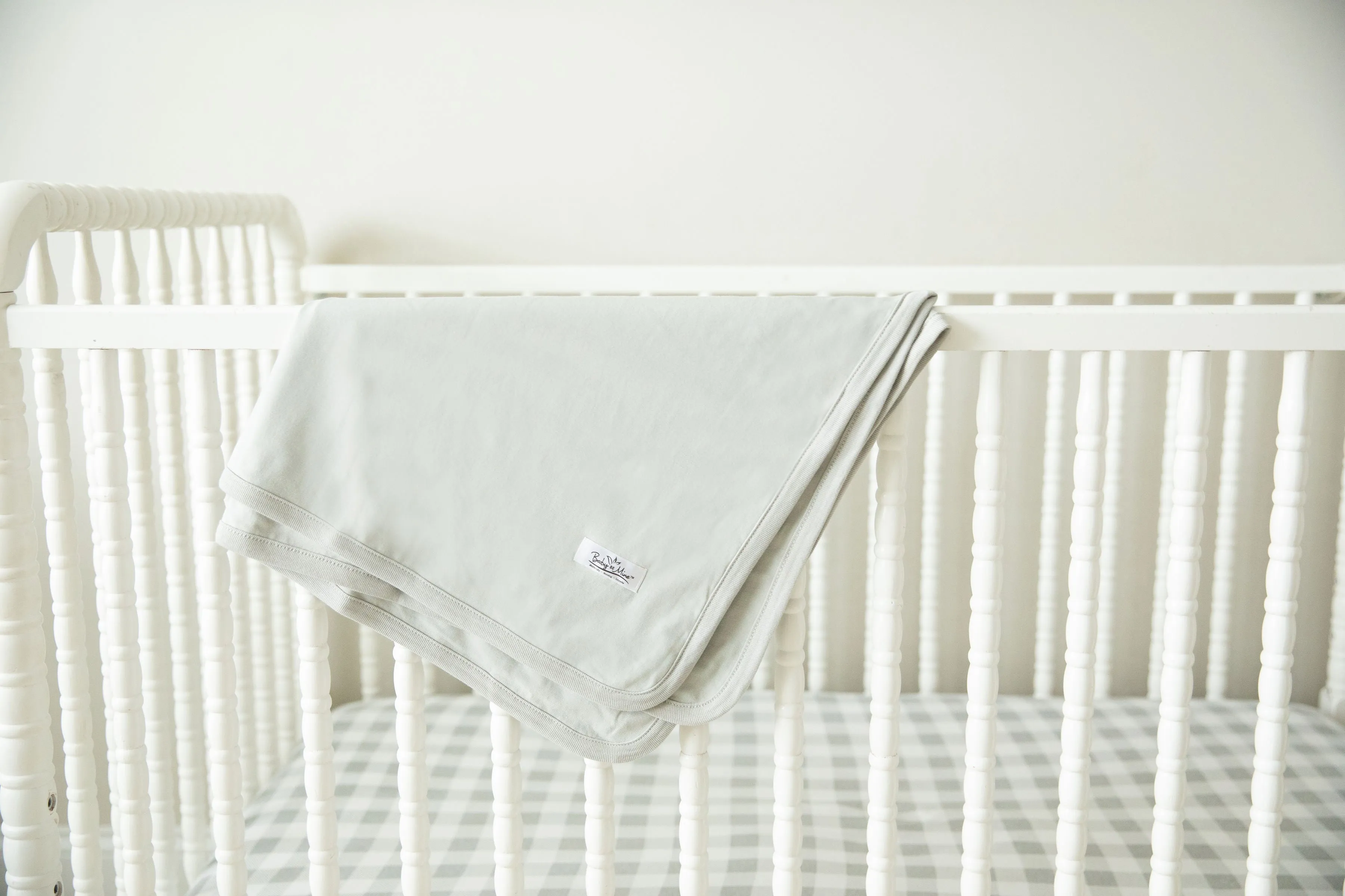 Ivy Robe & Grey Newborn Swaddle Blanket Set