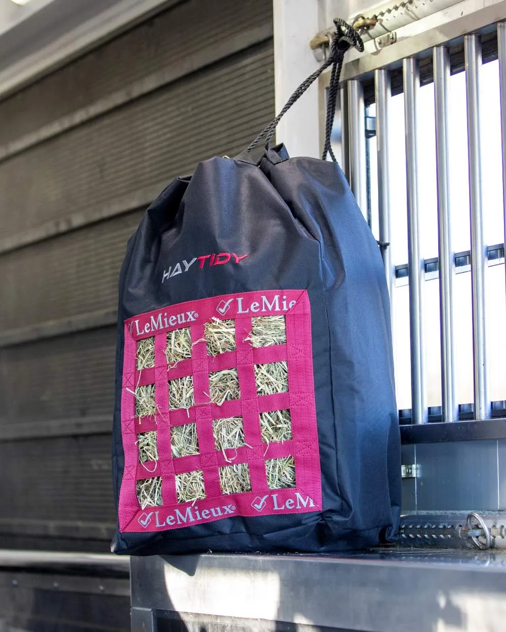 LeMieux Hay Tidy Bag