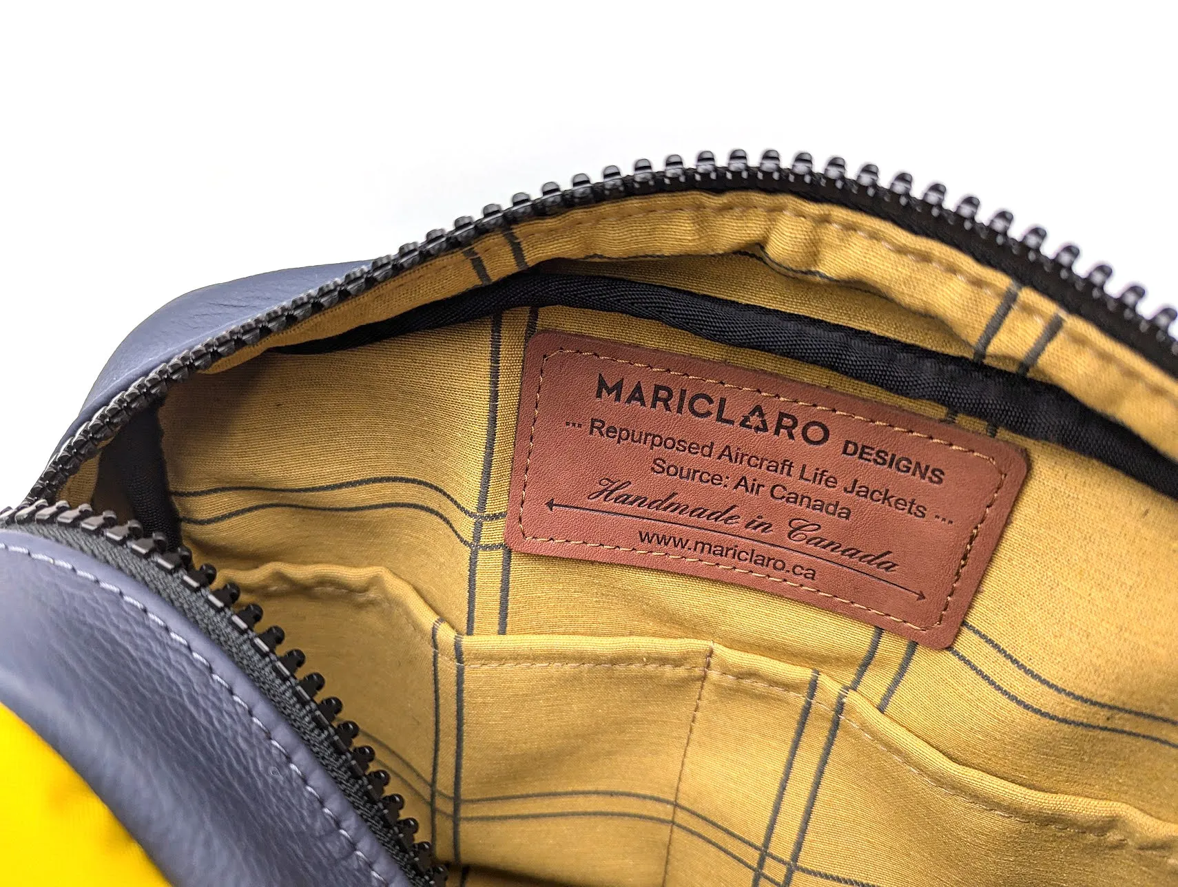 Mariclaro Paris - Mini Messenger Bag - Aircraft Life Jacket