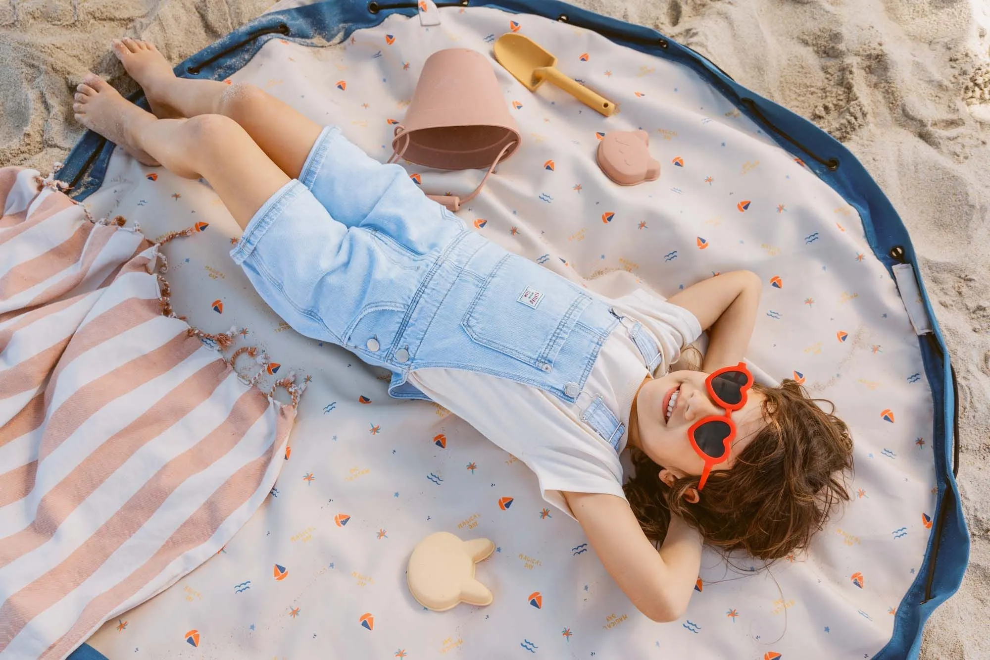 Outdoor storage bag magical days