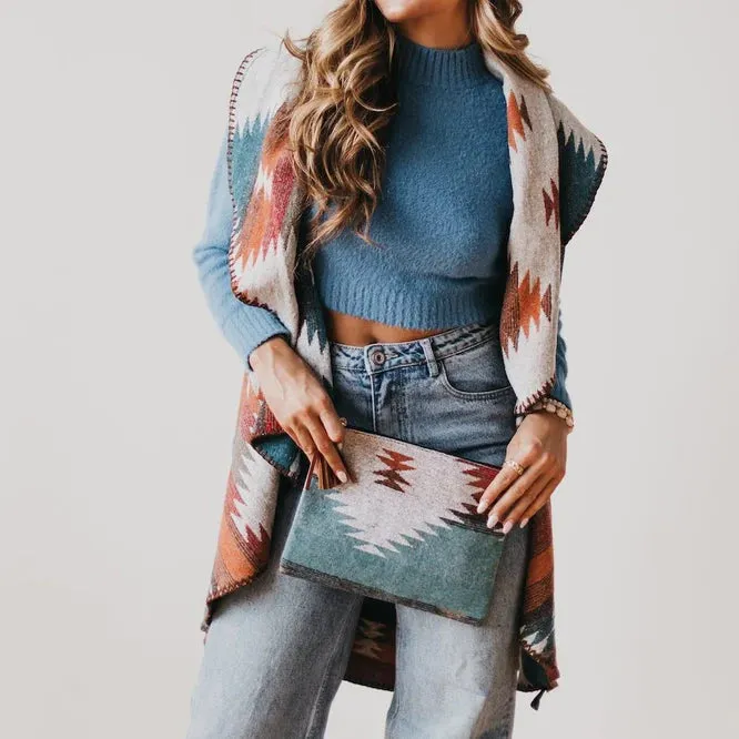 PREORDER: Mesa Crossbody Clutch Bag In Two Colors