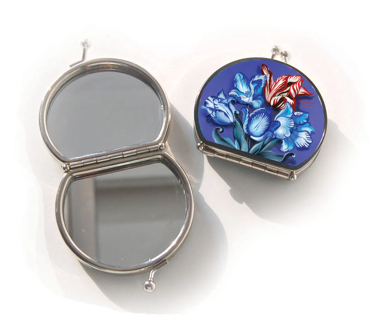 Retro compact mirror, Porcelain