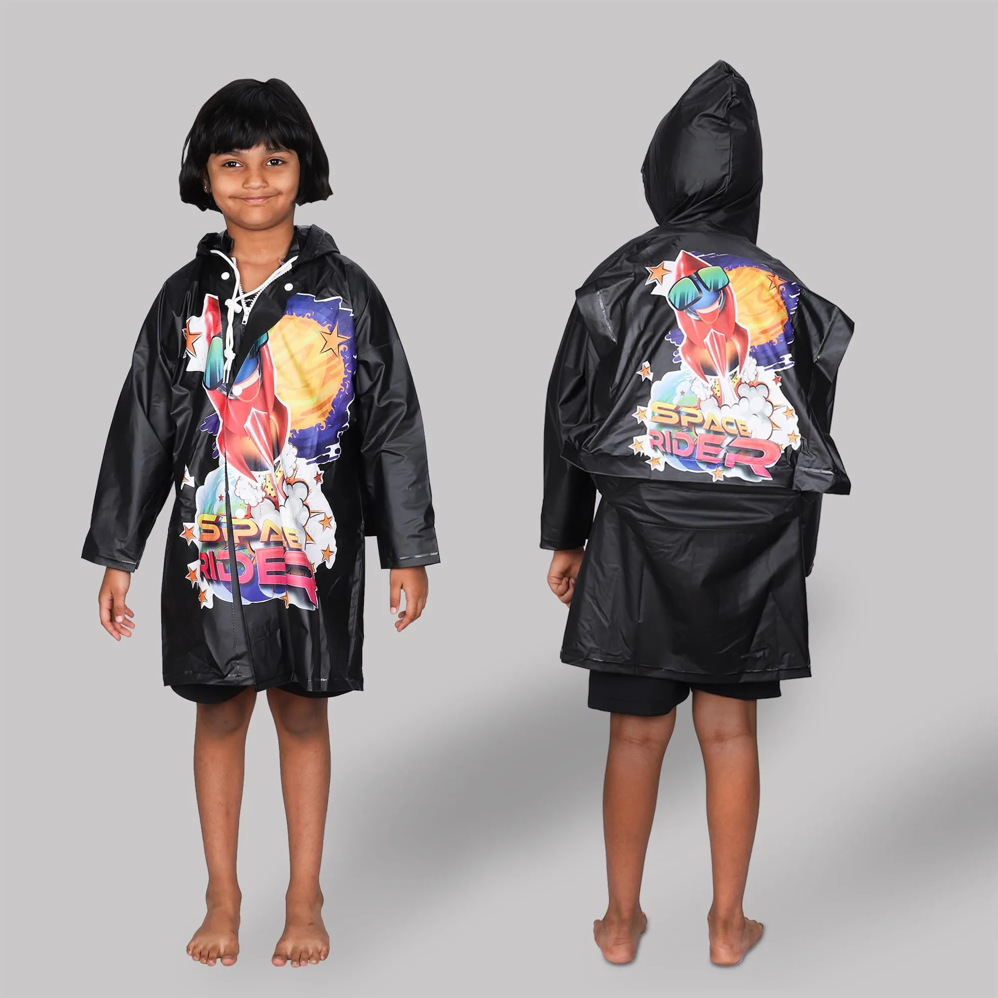 THE CLOWNFISH Toon Caper Series Kids Waterproof PVC Longcoat with Adjustable Hood & Extra Space for Backpack/Schoolbag Holding. Printed Plastic Pouch. Kid Age-6-7 years (Navy Blue)